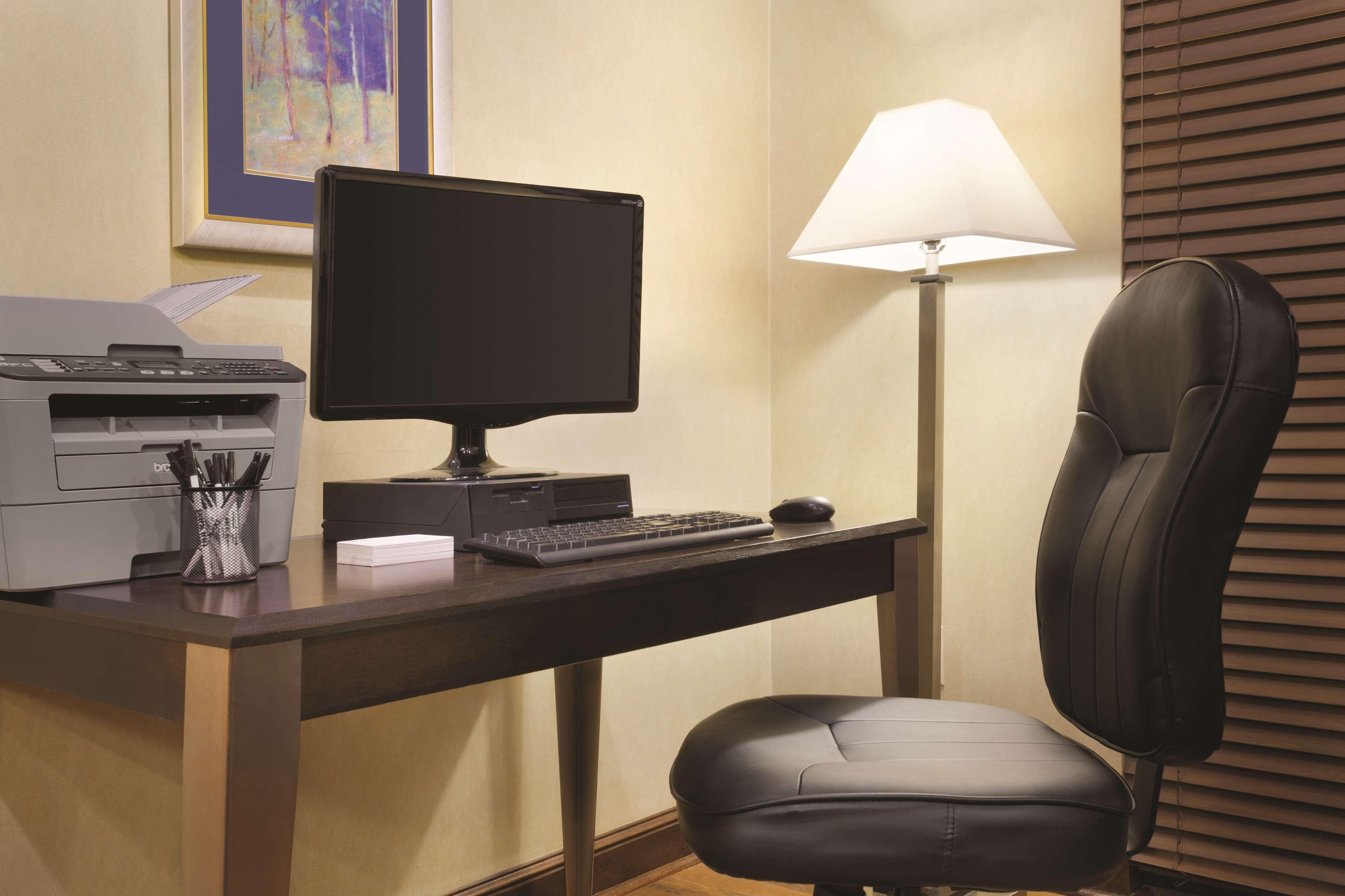 Park Inn By Radisson Albany Buitenkant foto