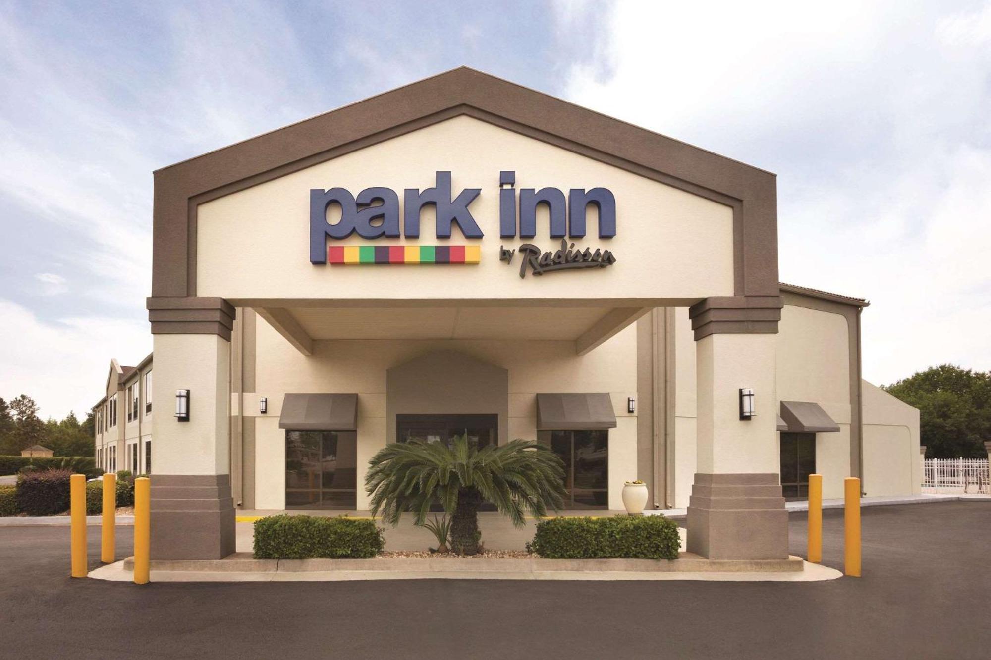 Park Inn By Radisson Albany Buitenkant foto