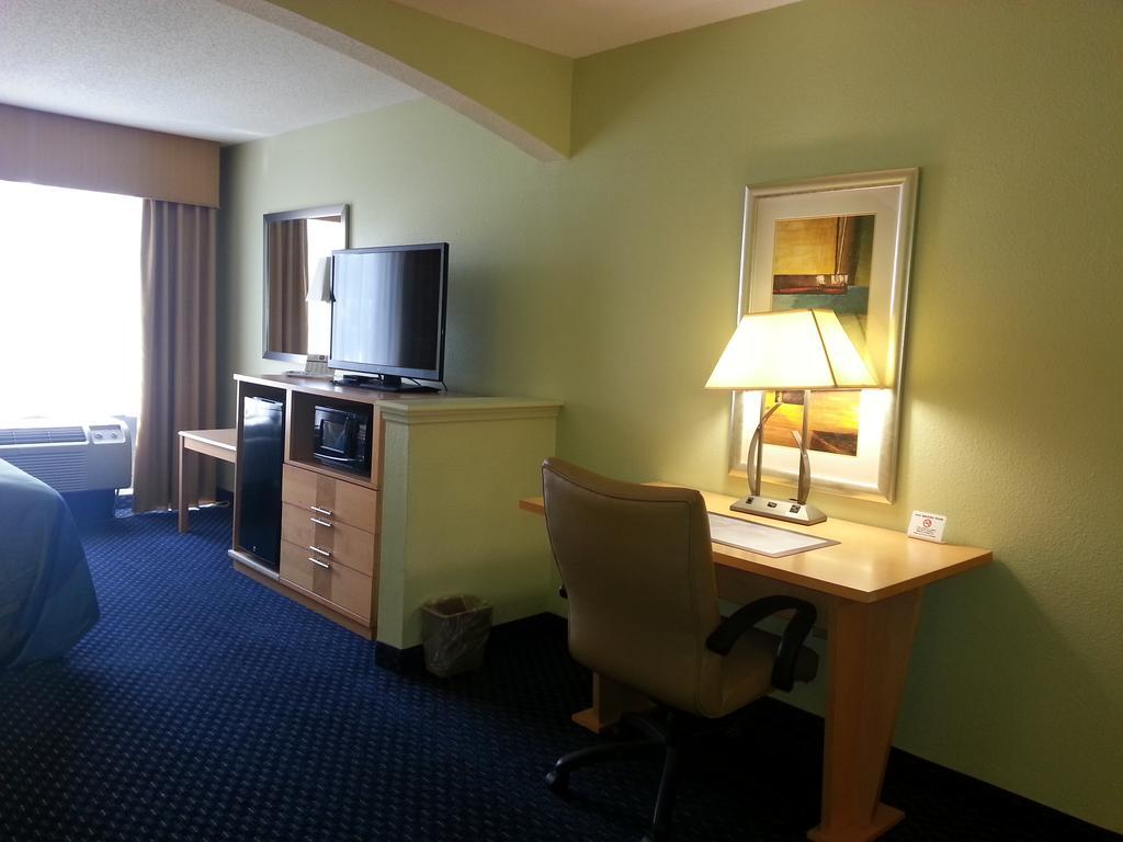 Park Inn By Radisson Albany Buitenkant foto