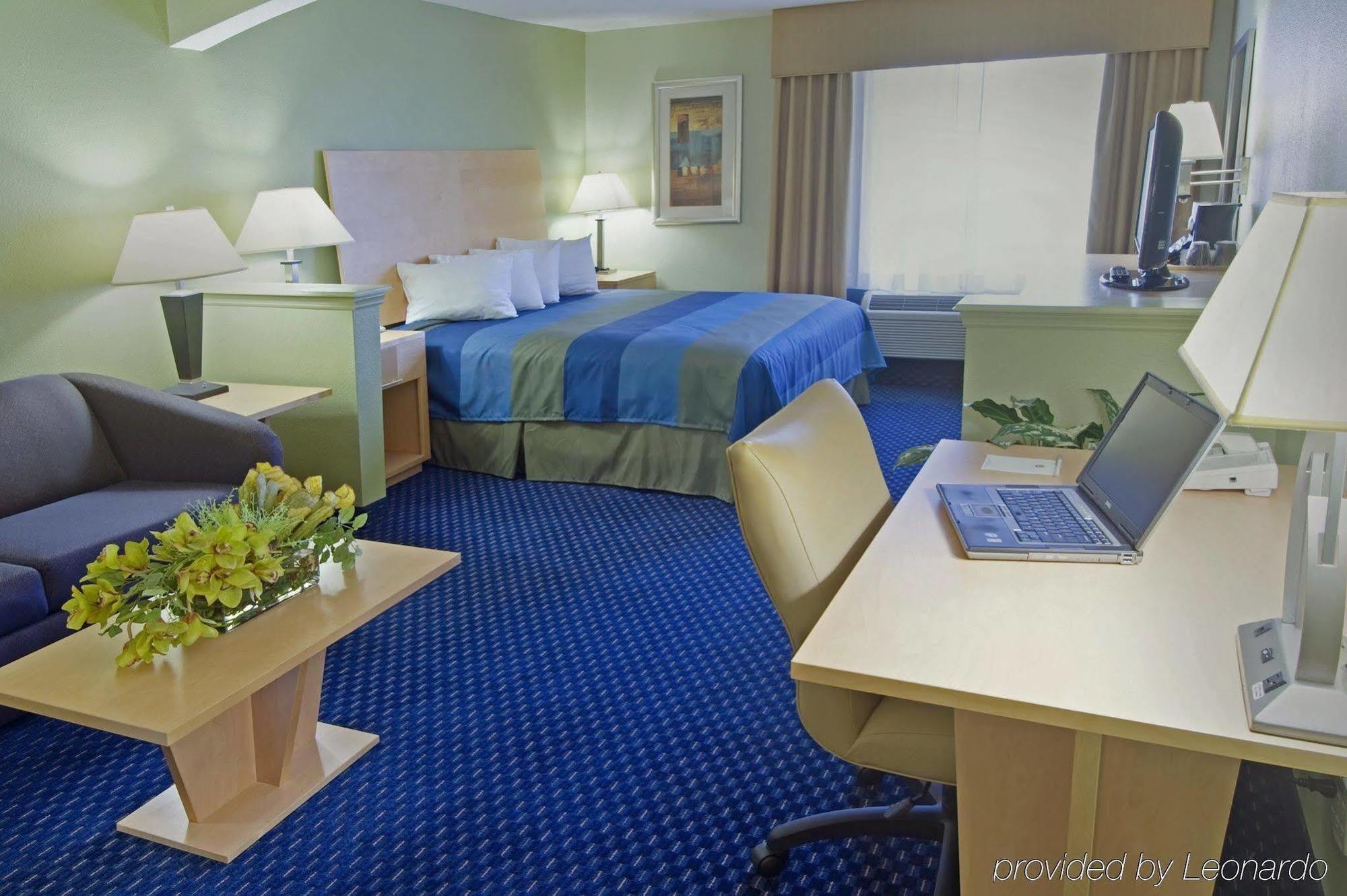 Park Inn By Radisson Albany Buitenkant foto